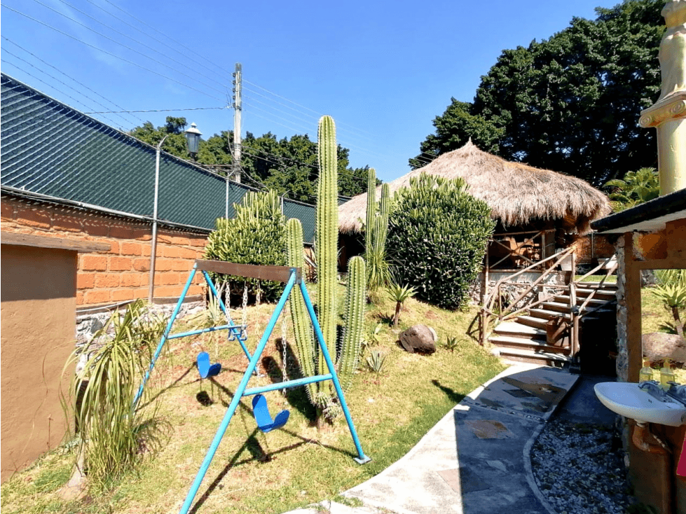 BUNGALOW CON ENORME JARDIN Y CANCHA DE TENIS — foto 6