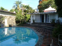 HERMOSA CASA ESTILO CUERNAVACA