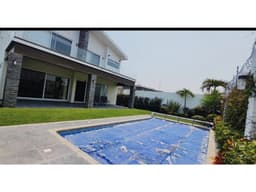 RESIDENCIA EN EL EXCLUSIVO FRACC.PARAÍSO COUNTRY, LUJO Y SEGURIDAD