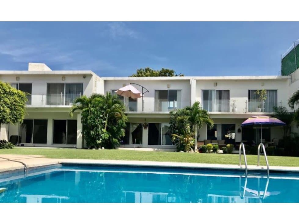 CASA EN COND. AL ORIENTE DE CUERNAVACA — foto 1