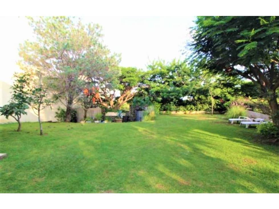 EXCELENTE CASA EN FRACC. CON AMPLIO JARDIN EN CUERNAVACA — foto 4