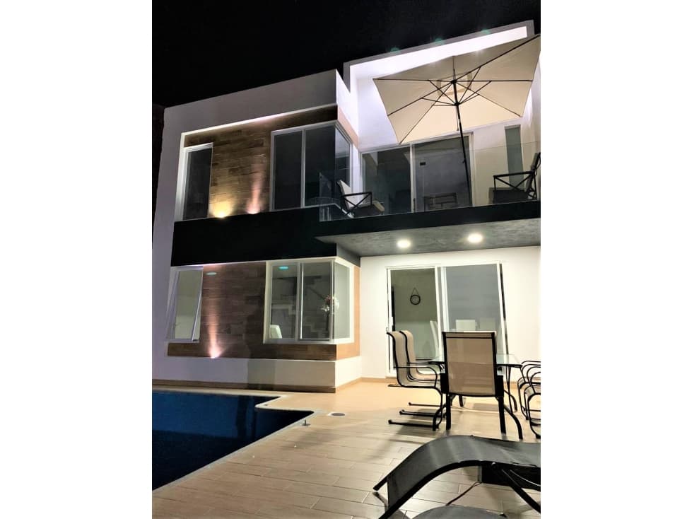 ESPECTACULAR RESIDENCIA MINIMALISTA EN EXCELENTE UBICACIÓN — foto 5