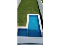PRECIOSA CASA MODERNA NUEVA CON ALBERCA EN BURGOS