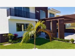 EXCLUSIVA RESIDENCIA EN EXCLUSIVO FRACC. PARAÍSO COUNTRY CLUB