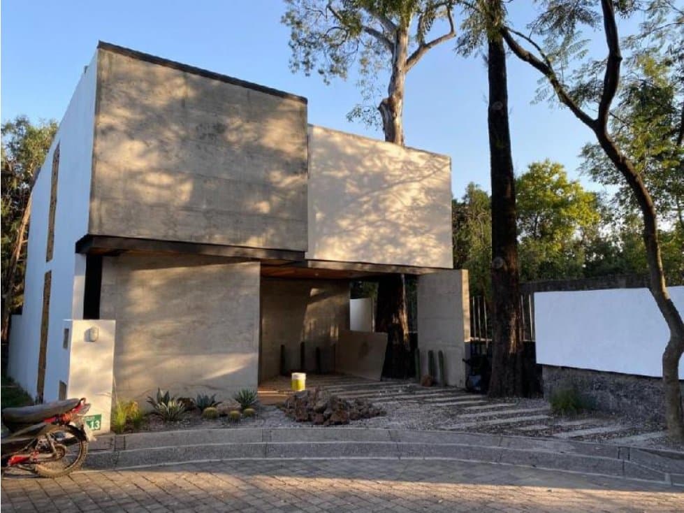 CASA ESTILO CONTEMPORANEO INDUSTRIAL EN CUERNAVACA — foto 1
