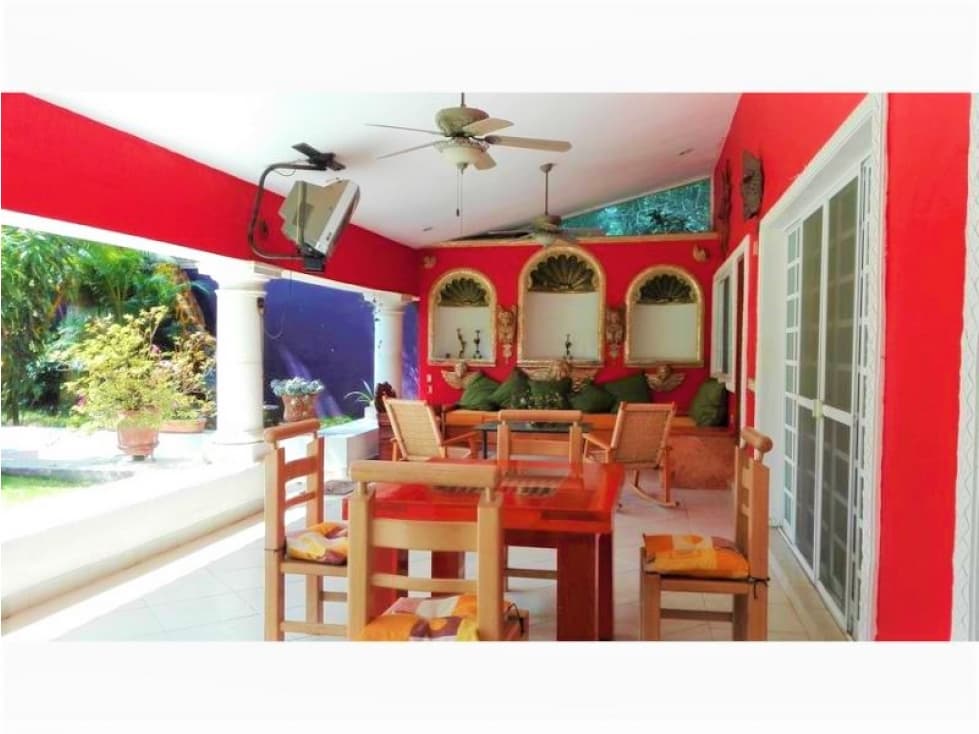 HERMOSA Y COMODA CASA DE UN NIVEL CON BUNGALOW — foto 5