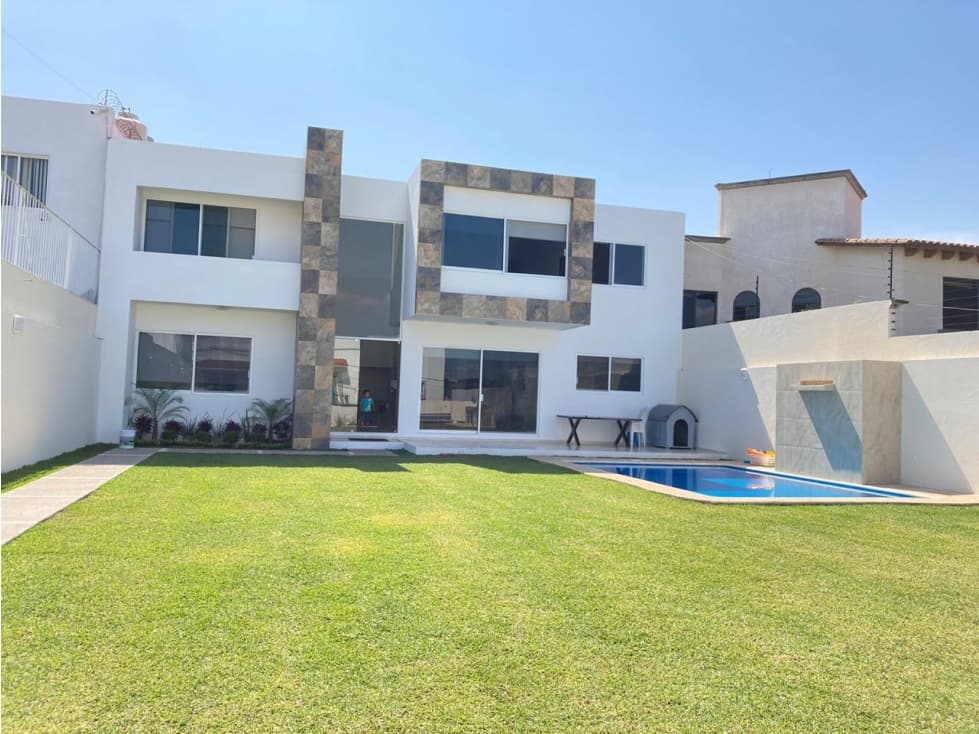 CASA MINIMALISTA AL SUR DE CUERNAVACA — foto 1