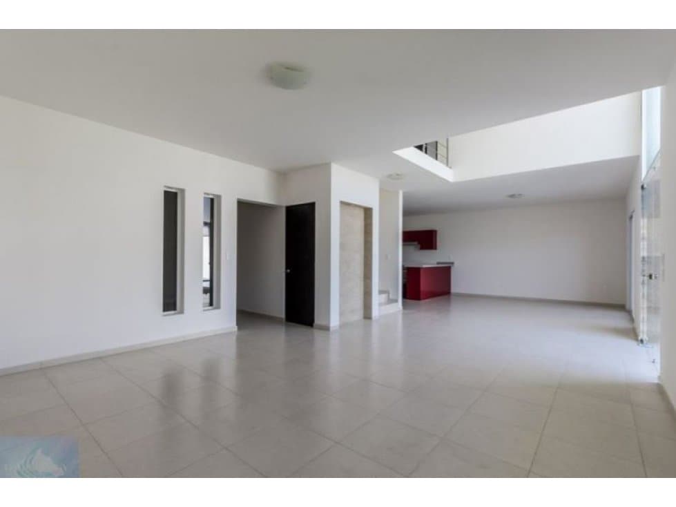 IMPONENTE RESIDENCIA, DOBLE ALTURA, VIG.24/7 — foto 5