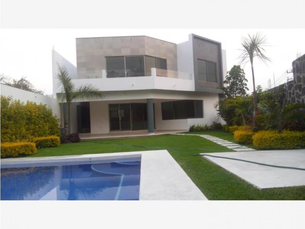 RESIDENCIA UBICADA AL SUR DE CUERNAVACA — foto 1