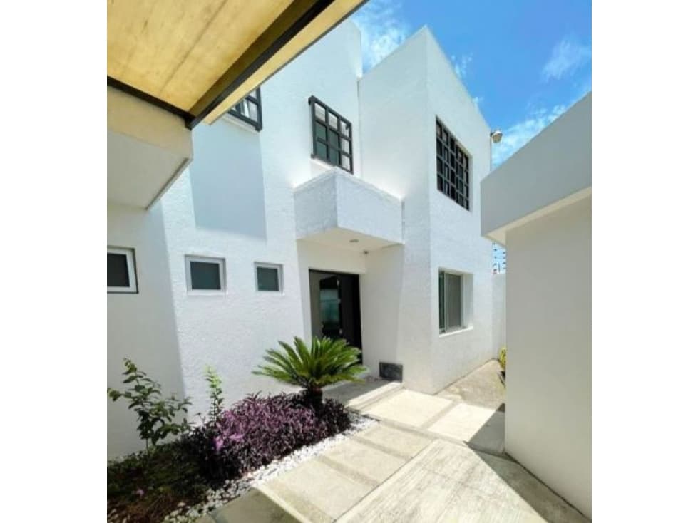 ESPECTACULAR CASA TECHO DOBLE ALTURA AL SUR DE CUERNAVACA — foto 5