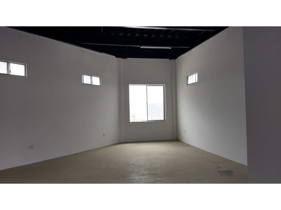 Local Comercial con excelente ubicación. — foto 4