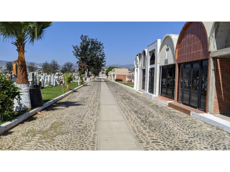 Mausoleo en Jardín Tranquilidad — foto 4