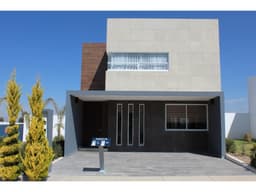 CASA EN VENTA AL NORTE DE LA CIUDAD (SC)