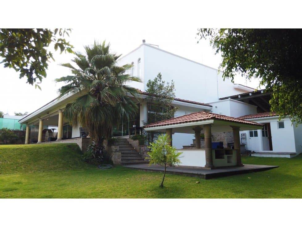 CASA DE LUJO EN RANCHO CONTENTO, DE DOS PISOS — foto 1