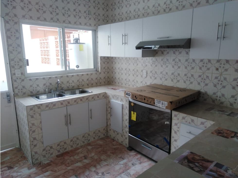 Venta de Casa Sola en La Colonia Base Tranquilidad — foto 3