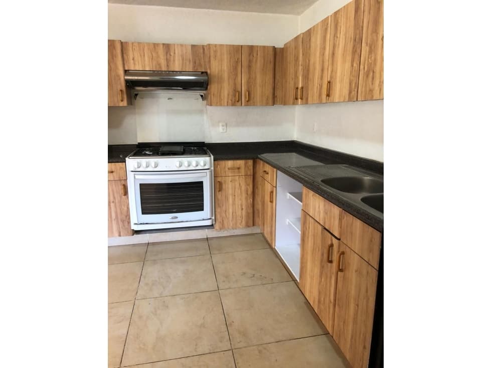 Venta de Casa Sola en Fracc. San Jeronimo de Ahuatepec — foto 4