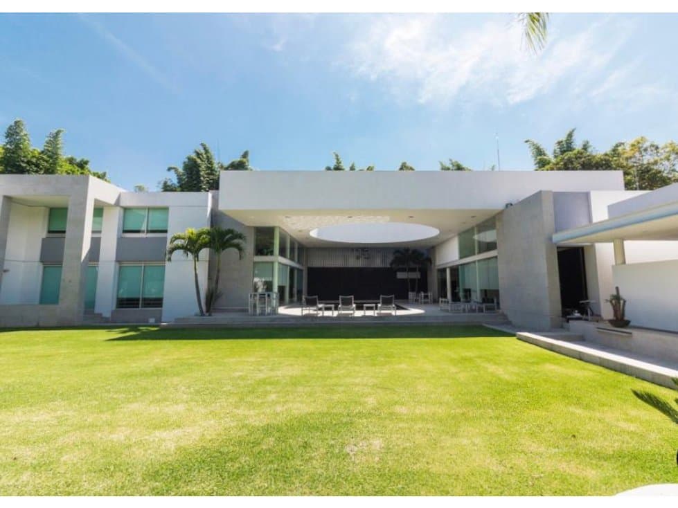 Venta de Casa Sola en Avila Camacho — foto 1