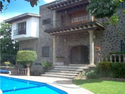 Venta de Casa Sola en Fraccionamiento Brisas