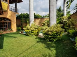 Renta de Casa Sola en Fracc. en Vista Hermosa