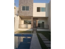 Venta de Casa Sola en la Colonia 3 de Mayo