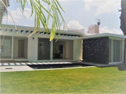Venta de Casa Sola en la Colonia Vista Hermosa