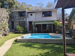 Venta de Casa Sola en Lomas de Cuernavaca