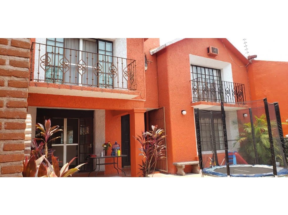 Venta de Casa Sola en Colonia Volcanes — foto 2