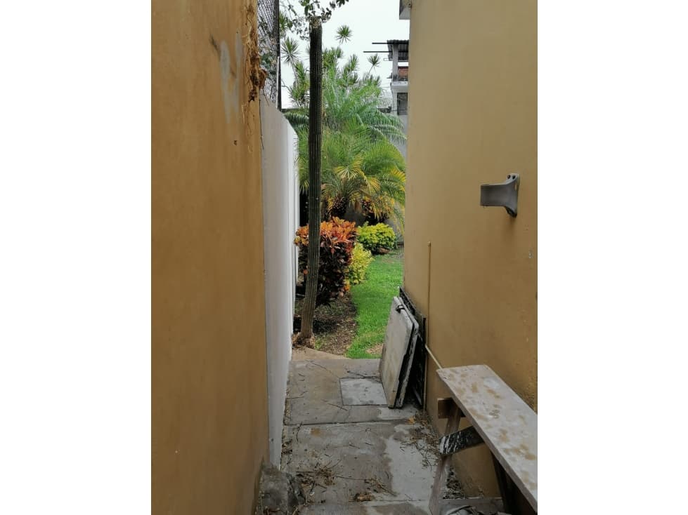Venta de Casa Sola en La Colonia La Pradera — foto 4