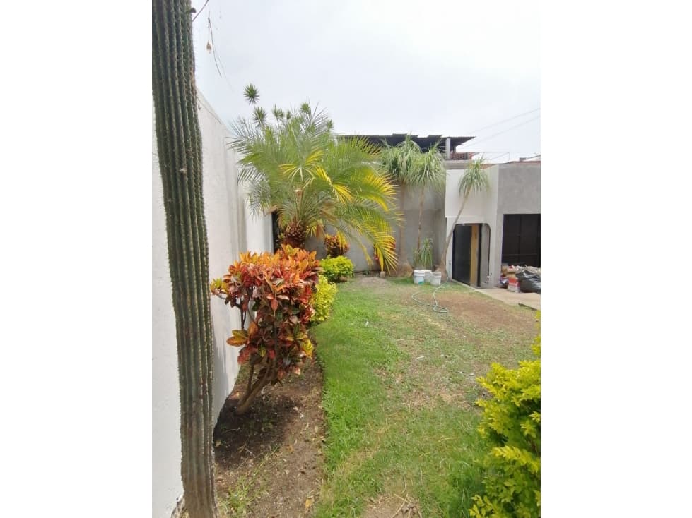 Venta de Casa Sola en La Colonia La Pradera — foto 3