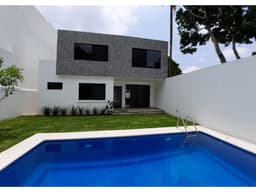 Venta de Casa Sola en Jardines Delicias