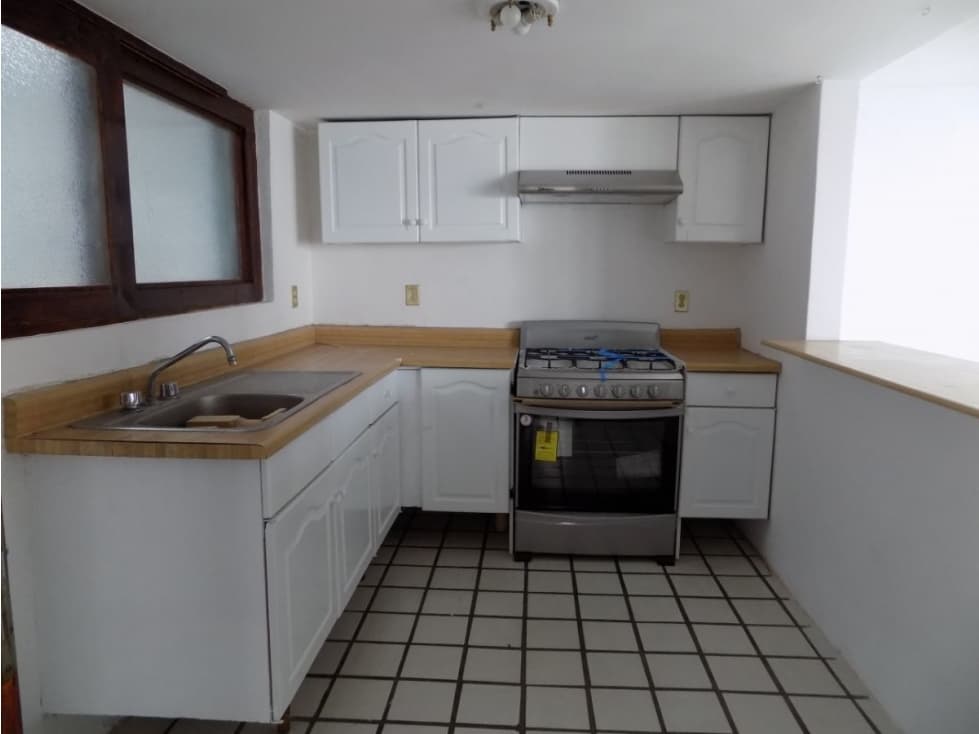 Venta de Casa Sola en Fracc. en San Jeronimo — foto 3