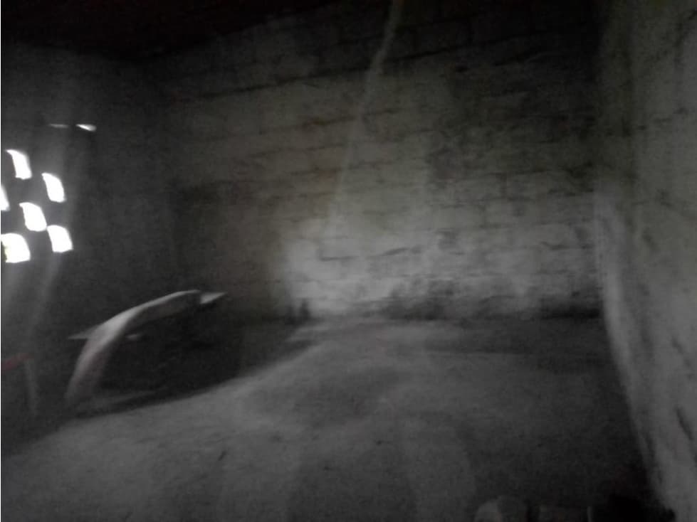 Venta de casa con barda y porton — foto 2