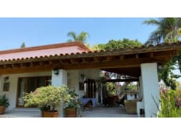 Venta de Casa Sola en Lomas del Mirador