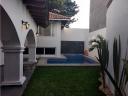 Venta o Renta de Casa Sola en Fracc. Delicias