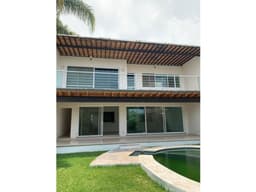 Venta de Casa Sola en Colonia San Cristobal
