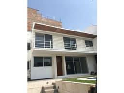 Venta o Renta de Casa Sola en Vista Hermosa
