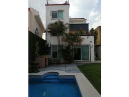 Venta de Casa Sola en Fracc. Jardines de Ahuatlan
