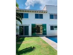 Venta de Casa Sola en Fraccionamiento en Delicias
