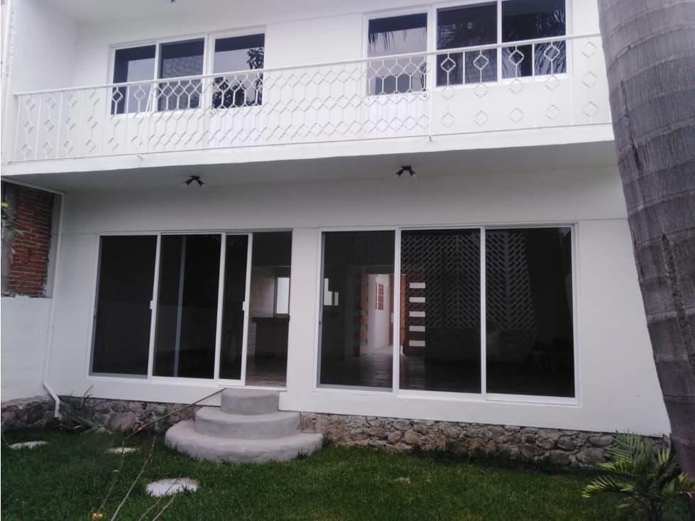 Venta de Casa Sola en La Colonia Base Tranquilidad — foto 1