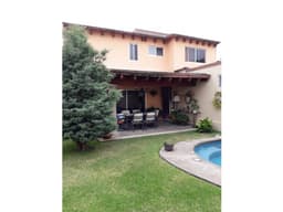 Venta de Casa Sola en Fraccionamiento en Lomas Tetela