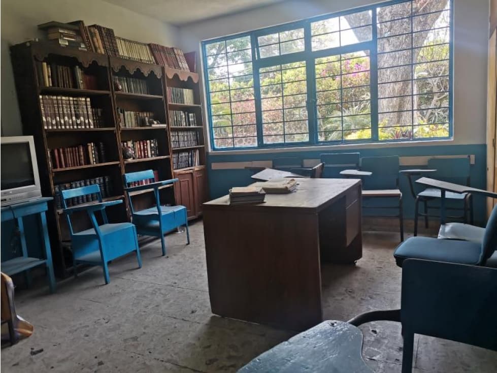 Venta de Casa Sola en La Colonia Amatitlan — foto 3