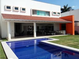 Venta de Casa Sola en Vista Hermosa