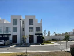 Venta Casa en Zakia, Condominio Argenta, El maques Qro