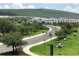CASA EN VENTA DE 1 PISO CON 2 RECAMARAS EN EL REFUGIO $1,900,000
