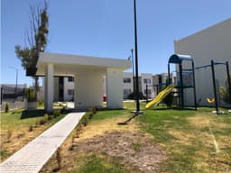 DEPARTAMENTO EN RENTA PLANTA BAJA $5,500 EN LOS ENCINOS, EL MARQUES