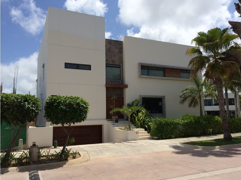 VENTA DE HERMOSA CASA EN PUERTO CANCÚN — foto 3