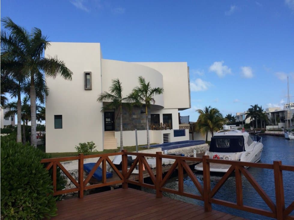 VENTA DE HERMOSA CASA EN PUERTO CANCÚN — foto 2
