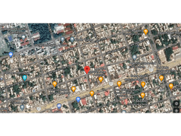 VENTA DE TERRENO CÉNTRICO EN TULUM CON LOCALES Y CUARTOS