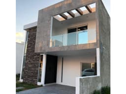 SE VENDE CASA RESIDENCIAL PLATINUM