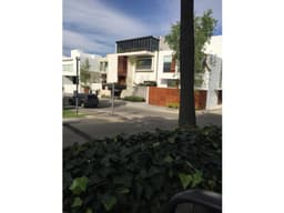 VENTA DE HERMOSA CASA EN LOMAS DEL PEDREGAL